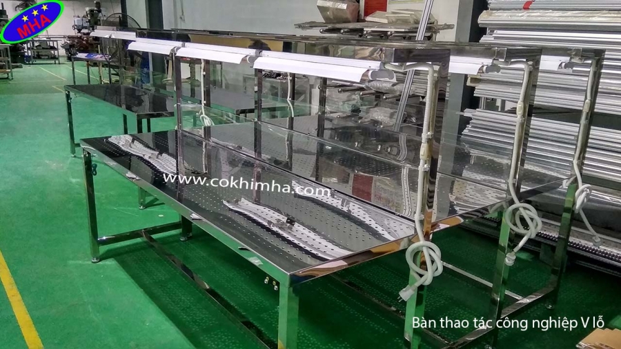 Bàn thao tác công nghiệp v lỗ - đột lỗ - Bàn thao tác MHA