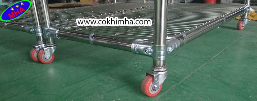 Xe đẩy hàng inox 3 tầng trong công nghiệp - MHA